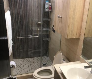 Panama City Apartment | Navona Towers Amplio Apart, Dos Noches minimo, para 4 personas lo mejor de Panamá