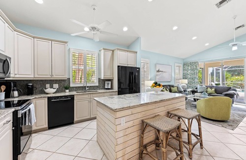 Naples Park House | Neapolitan - Newly Renovated 3-BR Luxury Home with Private Pool. Enjoy a Fully Equipped Kitchen and Free Wi-Fi
