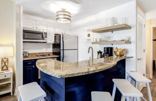 Sunnyside Condo | Near 30A, 2nd Floor condo with Lake View, Private Beach with Chair Service