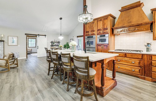 Pineville House | Near Bella Vista Trails & Elk River: Family Home!