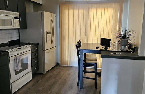 Omaha Bed & Breakfast | Near Charles Schwab Field, Epply Airfield, Riverfront, CHI Arena, Old Market