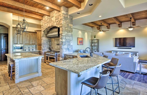 County Island Villa | Near Golfing: Mesa Villa w/Outdoor Oasis & Pool!