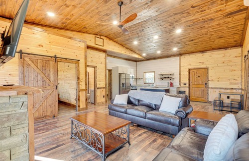 Unaka Cabin | Near Hiking Trails: Mtn-View Haven in Englewood!