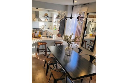 Downtown Baltimore House | Near JHU & Downtown - Luxury Modern 4bd/3.5bath Rowhome w/Outdoor Lounge