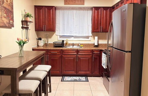 Clifton Apartment | Near MetLife/American Dream + Free Parking Incl.