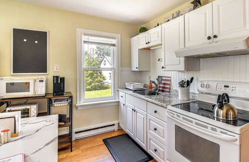 Telford Apartment | Near Nockamixon State Park: Telford Apt w/Porch!