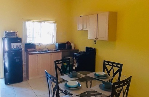 Tower Isle Apartment | Near Ocho Rios/AC/Balcony/Hot Water/Quiet/1 Bed/10A