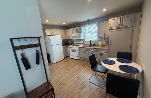 Wanskuck Apartment | Near Providence College 2 Bed w/Laundry & Parking