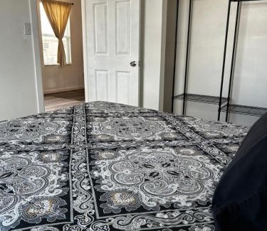 East Mesa House | Near Red Mountain park