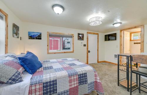 Murphy Apartment | Near Rivers and Trails Cabin in Rural Grants Pass