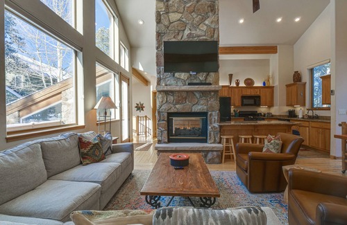 Warrior's Mark West House | Near Ski Access: Home w/Hot Tub in Breck!