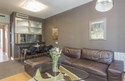 el Fort Pienc Apartment | Near the beach 3 bedrooms with pool and balcony - sleeps 8