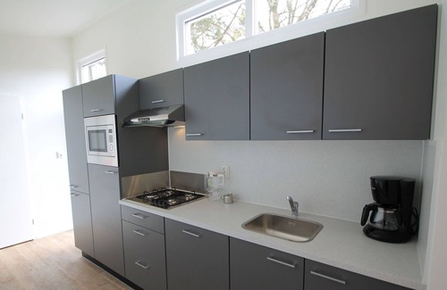 De Bult House | Neat chalet with dishwasher, surrounded by forest