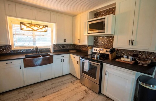 Russellville Cabin | Nebo’s Foot, Hike&Bike Cabin Escape at Mt. Nebo