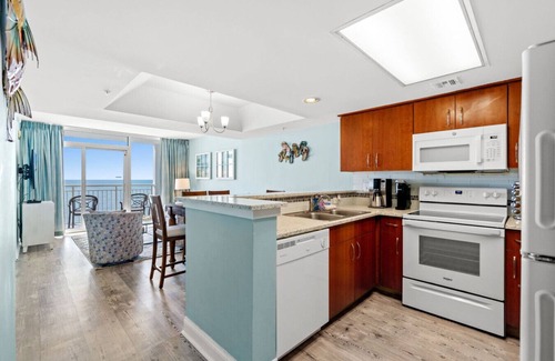 Myrtle Beach Condo | Need a beach getaway? Book our gorgeous Condo now!