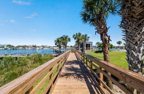 Ono Island House | Needle Rush Point Unit G21
