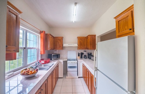Falmouth Harbour Apartment | Neem View Apartments Antigua