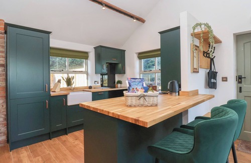 West Heslerton House | NELL'S COTTAGE, pet friendly, character holiday cottage in Rillington
