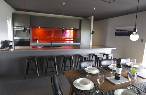 Nelson House | Nelson Victoria Luxury Holiday Accommodation