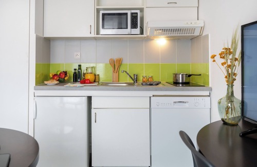 Saint-Pierre - Rene II - Bonsecours Hotel | Nemea Appart Hotel Home Suite Nancy Centre