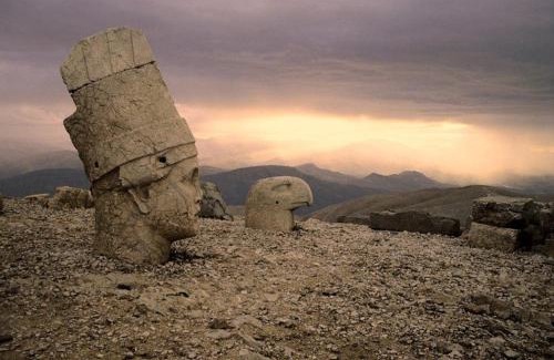 Karadut Hotel | Nemrut Dağı Işik Pansi̇on