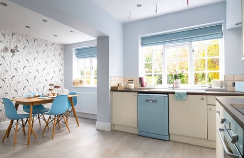 Stourport-on-Severn Cottage | NEST AT WINNALL Luxury 19thC Cottage, Peaceful Location, Walking, Child Friendly