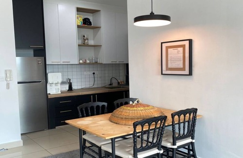 Kuala Lumpur Apartment | Netflix, Sauna, Jacuzzi, Karaoke, Cat Friendly