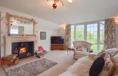 Dollar House | Nether Auchlinsky Cottage