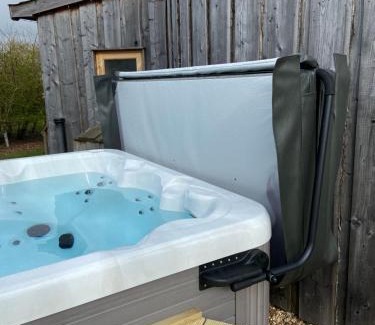 Ashbourne House | Nether Farm Roundhouses - Henmore Water & Sturston Winds with hot tubs - Bradley Wood no hot tub
