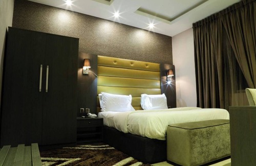 Ilesa Hotel | Network Hotel and Suites