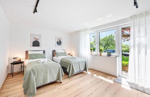 Bietigheim-Bissingen Apartment | Neu mit Terrasse! 2BR 4Beds- schönste Aussicht - frisch saniert- barrierefreie! -Mozart ZWEI - Bietigheim