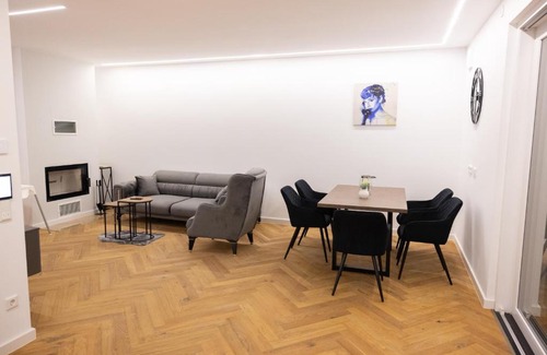 Bielefeld Apartment | Neubau Apartment mit Kamin und Terrasse in Premium Lage Parkplatz inklusive
