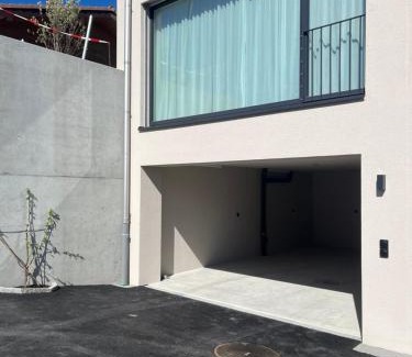 Aeschi bei Spiez Apartment | Neue helle Wohnung mit Bergblick am Eingang der Jungfrau Region und Berner Oberland