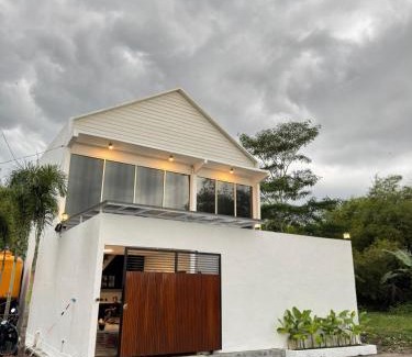 Jember Villa | Neuve Private Villa Dekat UNEJ Jember