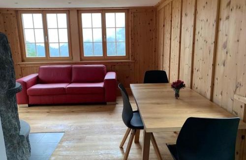 Monstein House | Neuwertiges 2 Zi Ferienchalet 55M2