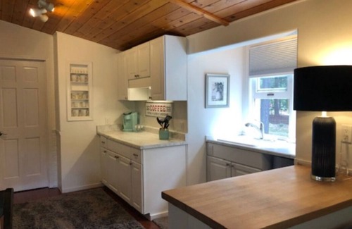 Nevada City Cottage | Nevada City Treasure