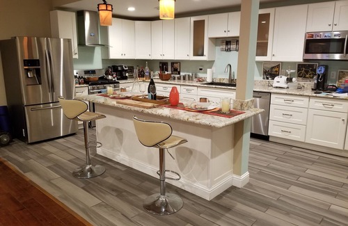 Pleasant Hill House | NEW 1,200sf Cons. Modern, Open Floor Plan, Comfort