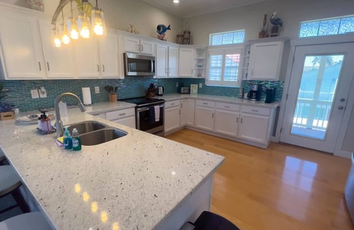 South Padre Island House | NEW! 121 Snapper by the Sea