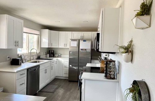 South Westminster House | NEW 2 BR 1 BA Home Office Escape!