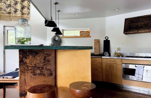 Walton Park House | NEW – 2 Side-by-Side Lake Homes Sleep 17 Pet Friendly 2 Private Docks -1 hr NYC