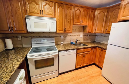Elkins Park Apartment | New 2BR 2B Elkins Park