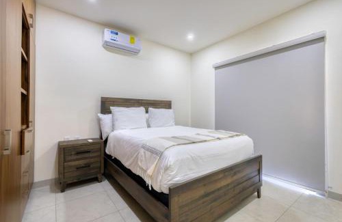 Libertad Apartment | New 3 BD Condo with Pool and Gym
