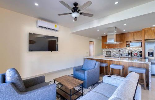 Libertad Apartment | New 3 BD Condo with Pool and Gym