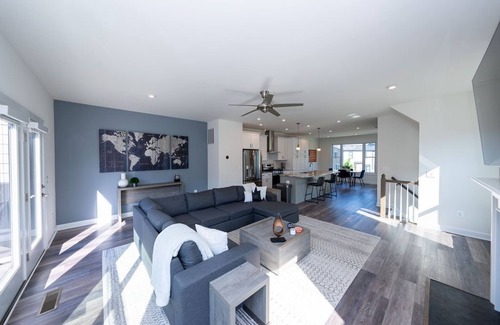 Fontana House | ★ New 3 Bed/4 Bath | 10 min to UVA/Hospital/Wineries/Downtown Mall