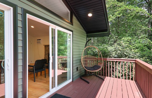 Long Pond House | ★New 3 Bedroom Cabin★ near Kalahari, Camelback, and all Activities🚣🚴‍♂️ 🏂🌲🐻