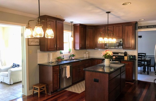 Port Matilda House | New 4-bedroom house in Port Matilda, WiFi, AC, close to town & Beaver stadium