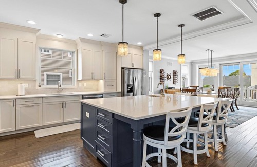 Surf City House | New 5 Bedroom house with Heated Pool