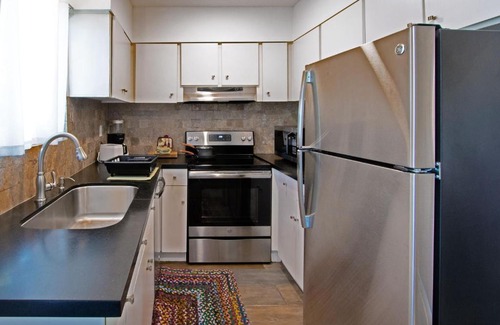 South Scottsdale House | New *5*STAR Listing! Poolside, Old Town Scottsdale Condo/TownHome