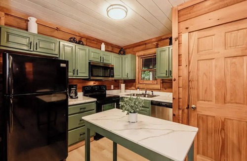 Sevierville Cabin | *New* A-frame Cabin w/Hot Tub & Game Room - 7 min from Dollywood!