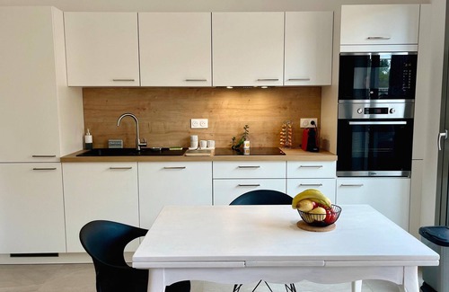 Saint-Raphael Apartment | New air-conditioned flat in a house + peaceful garden 500m from Agay beaches